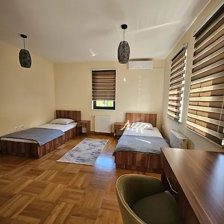 住宿加早餐酒店 Divanhana 1 *